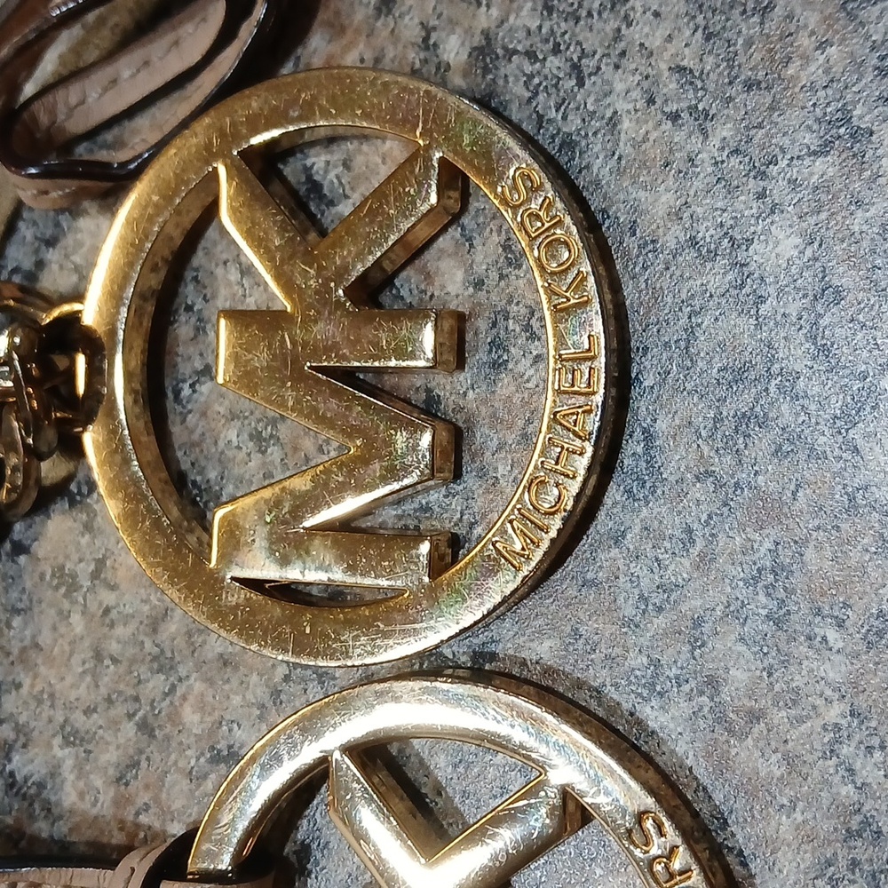 Michael Kors Charms Purse - Picture 2 of 3